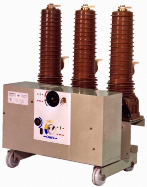 MEDIUM VOLTAGE BREAKER