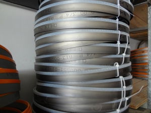 Stainless steel strip